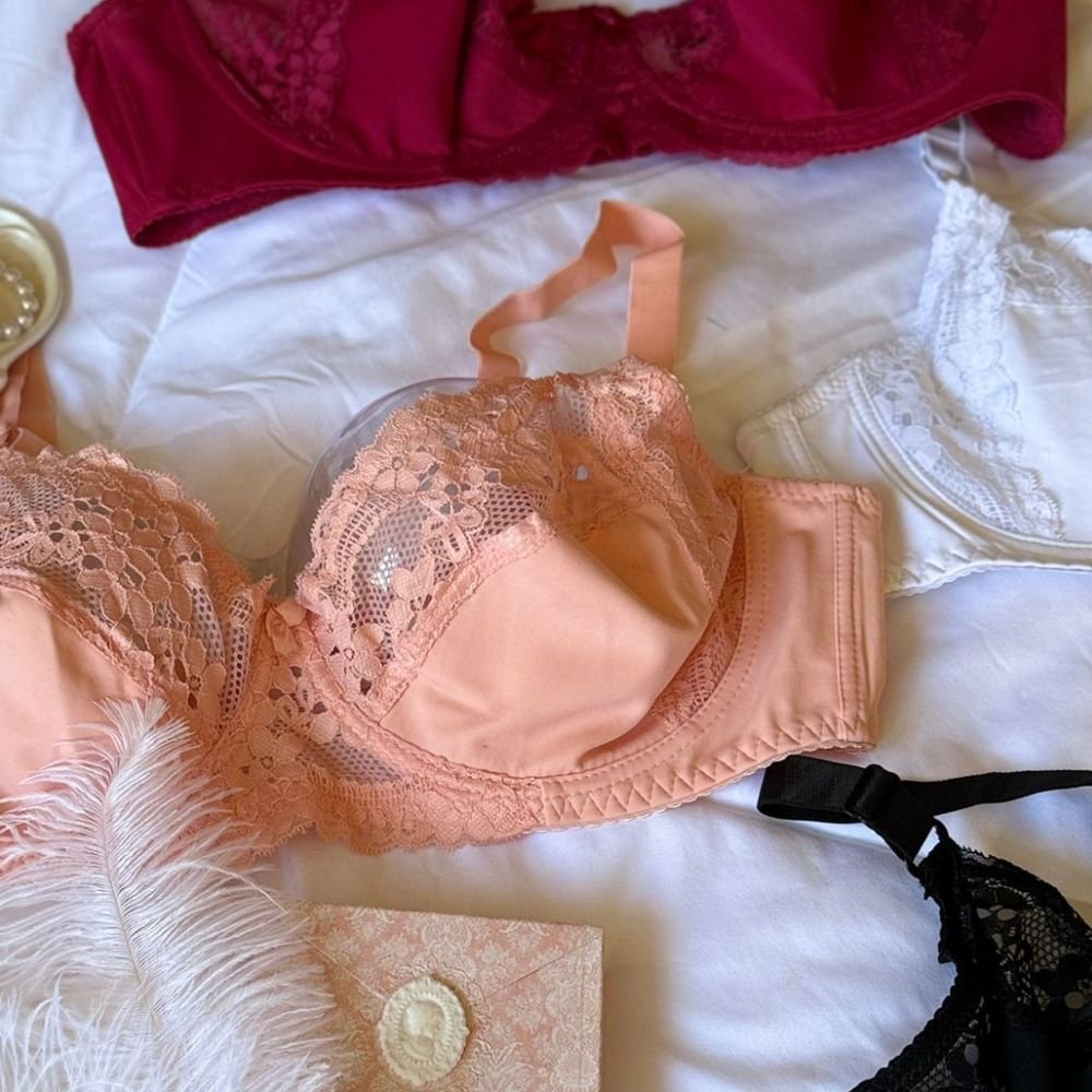 ستيانة مزخرفة دانتيل ستيانة مزخرفة دانتيل