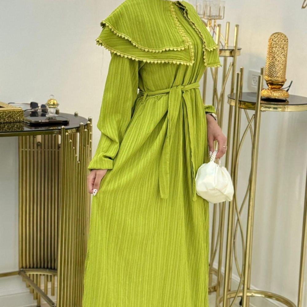 فستان ياقة عريضة فستان ياقة عريضة