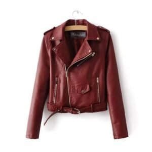 جاكيت جلد قصير